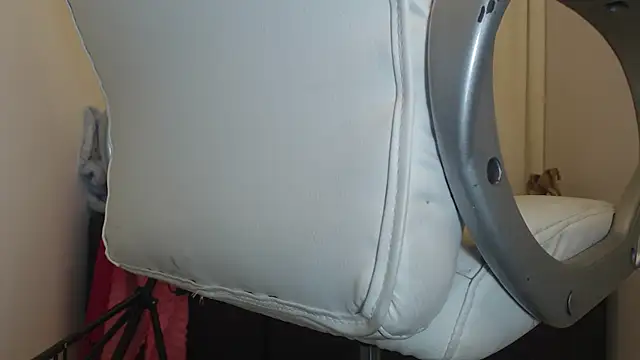 Snapshot of Mature_2025 chatting on March 17, 2025, 8:40 pm Mature 2025 online show from March 17, 2025, 8:40 pm