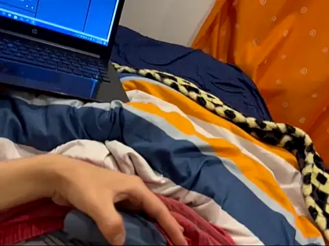 Fperezv207 online show from September 12, 2025, 5:18 am