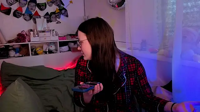 milliedoll online show from December 20, 2025, 5:14 am