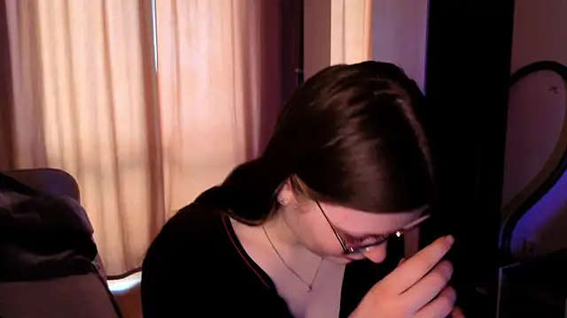 milliedoll online show from April 10, 2026, 9:58 am