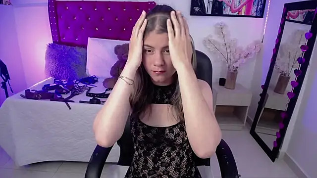 Snapshot of ValeAmayaa chatting on March 21, 2025, 7:13 pm ValeAmayaa online show from March 21, 2025, 7:13 pm