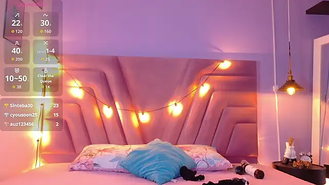 Snapshot of innocenthazel chatting on November 8, 2025, 2:45 am innocenthazel online show from November 8, 2025, 2:45 am