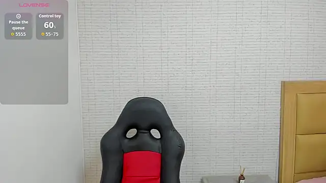 MEGANZARICK online show from September 29, 2025, 12:32 pm