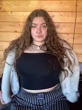 badcurvy online show from March 6, 2025, 10:41 am