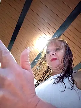 Snapshot of chanel-2025 chatting on February 5, 2026, 11:09 pm chanel-2025 online show from February 5, 2026, 11:09 pm