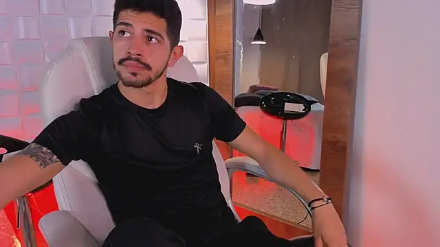 AlejandroStormm online show from September 10, 2025, 8:53 pm