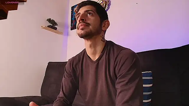 Snapshot of AlejandroStormm chatting on June 9, 2026, 7:58 pm AlejandroStormm online show from June 9, 2026, 7:58 pm