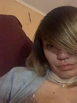 Snapshot of Ella_Pearlie chatting on February 26, 2025, 8:33 pm Ella Pearlie online show from February 26, 2025, 8:33 pm
