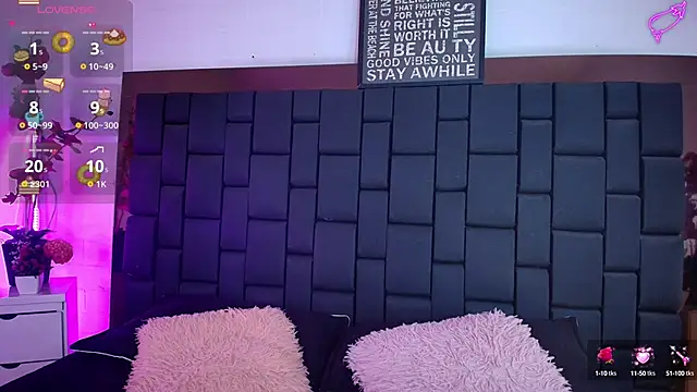 Lexi Howard  online show from September 11, 2025, 5:51 am