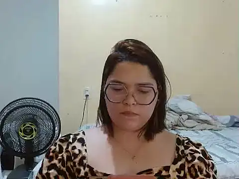 Snapshot of GoddessChaar chatting on February 23, 2025, 4:17 am GoddessChaar online show from February 23, 2025, 4:17 am