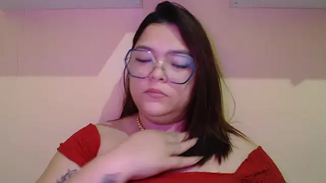 Snapshot of GoddessChaar chatting on December 19, 2025, 11:06 am GoddessChaar online show from December 19, 2025, 11:06 am