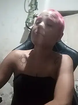 LA SRA M  online show from February 25, 2025, 10:07 pm