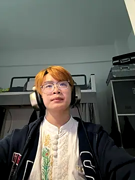 Snapshot of Anson0722 chatting on October 11, 2025, 8:02 am Anson0722 online show from October 11, 2025, 8:02 am