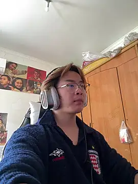 Anson0722 online show from February 26, 2026, 7:18 am