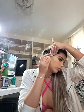 Snapshot of Bella_Posh chatting on January 17, 2026, 11:59 am Bella Posh online show from January 17, 2026, 11:59 am