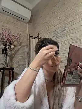 Snapshot of Bella_Posh chatting on February 11, 2026, 7:46 am Bella Posh online show from February 11, 2026, 7:46 am