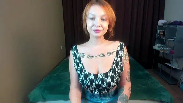 Snapshot of Mystic_Doll chatting on November 8, 2025, 6:07 pm Mystic Doll online show from November 8, 2025, 6:07 pm