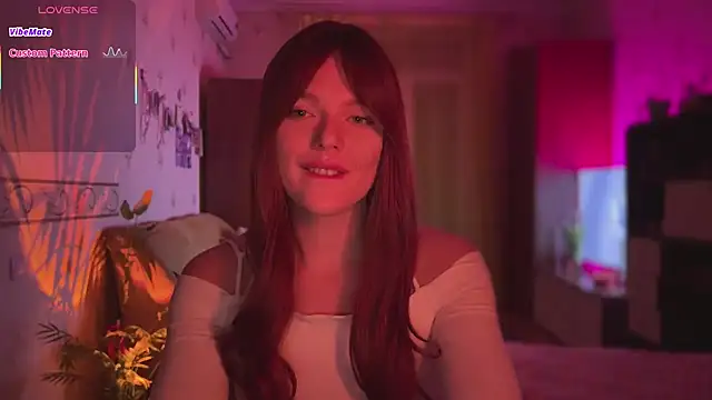 CherryRed Girl online show from February 28, 2026, 8:54 pm