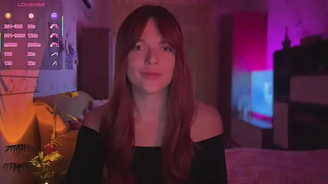 CherryRed Girl online show from April 28, 2026, 8:25 pm