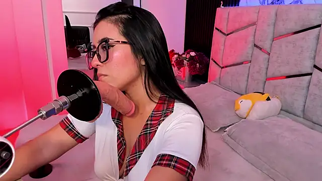 Ibbiebennett online show from November 2, 2025, 4:04 am