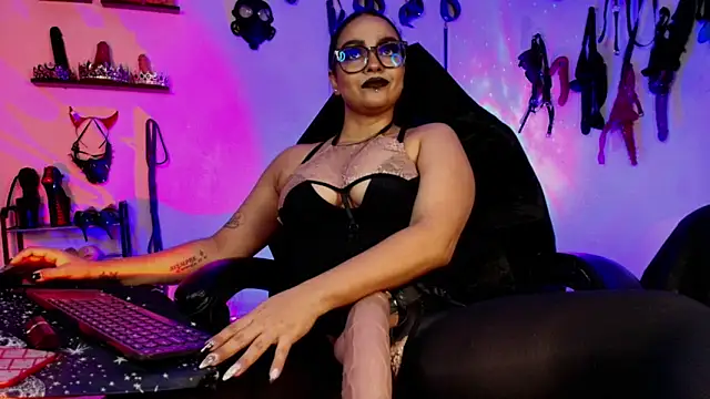 Snapshot of veresskaardila77 chatting on March 6, 2026, 1:51 pm veresskaardila77 online show from March 6, 2026, 1:51 pm