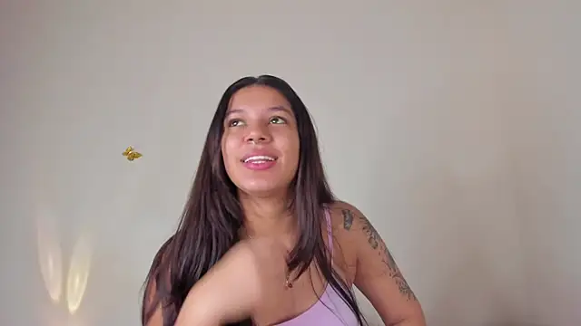 violett 24  online show from December 5, 2025, 12:52 am