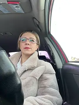 Snapshot of Lusi_Luxary chatting on March 9, 2025, 5:00 am Lusi Luxary online show from March 9, 2025, 5:00 am