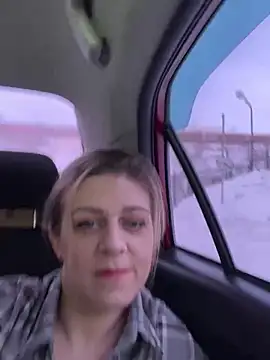 Snapshot of Lusi_Luxary chatting on March 9, 2025, 10:19 am Lusi Luxary online show from March 9, 2025, 10:19 am