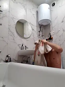 GoodGG online show from November 15, 2025, 1:29 pm