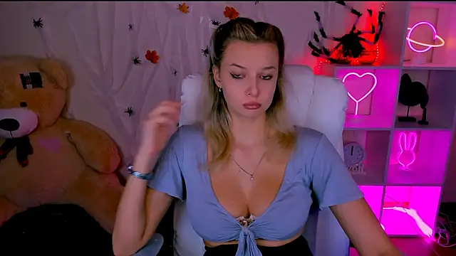 Snapshot of melissa_richardson chatting on October 25, 2025, 8:33 am melissa richardson online show from October 25, 2025, 8:33 am