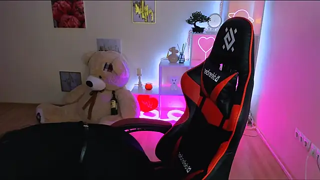 hazel sullivan online show from February 28, 2025, 12:31 pm