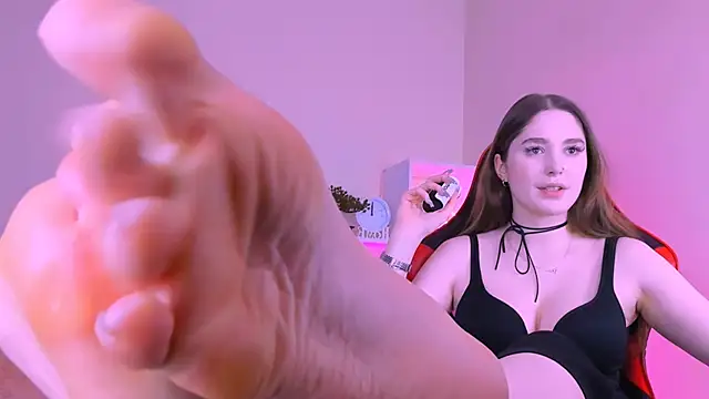 hazel sullivan online show from October 2, 2025, 12:23 pm