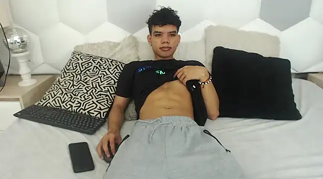 Axel Forte online show from March 6, 2025, 12:30 pm