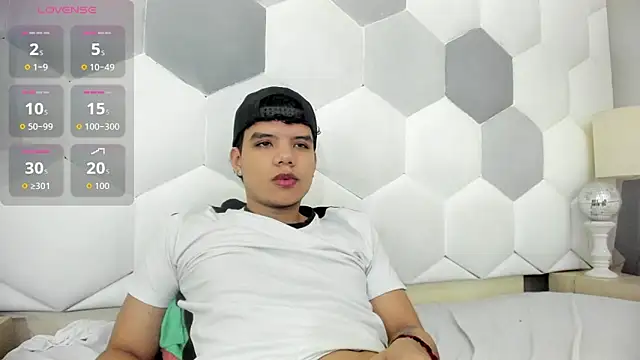 Axel Forte online show from October 30, 2025, 1:01 pm