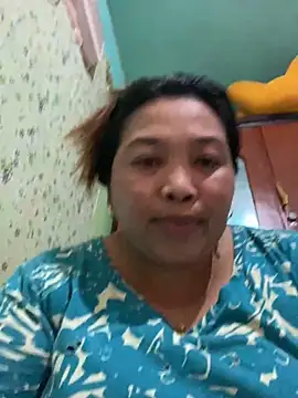 Snapshot of Sweet_fatty18 chatting on December 5, 2024, 3:59 am Sweet fatty18 online show from December 5, 2024, 3:59 am