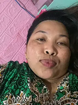 Snapshot of Sweet_fatty18 chatting on December 6, 2024, 4:36 am Sweet fatty18 online show from December 6, 2024, 4:36 am