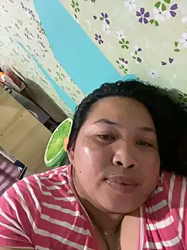 Snapshot of Sweet_fatty18 chatting on December 9, 2024, 11:34 pm Sweet fatty18 online show from December 9, 2024, 11:34 pm