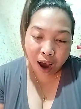 Snapshot of Sweet_fatty18 chatting on February 8, 2025, 2:26 am Sweet fatty18 online show from February 8, 2025, 2:26 am