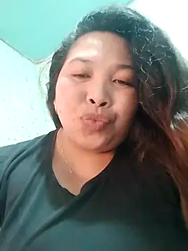 Snapshot of Sweet_fatty18 chatting on February 20, 2025, 3:23 am Sweet fatty18 online show from February 20, 2025, 3:23 am