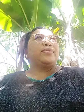 Snapshot of Sweet_fatty18 chatting on March 12, 2025, 1:14 am Sweet fatty18 online show from March 12, 2025, 1:14 am