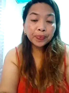 Snapshot of Sweet_fatty18 chatting on October 21, 2025, 2:12 am Sweet fatty18 online show from October 21, 2025, 2:12 am