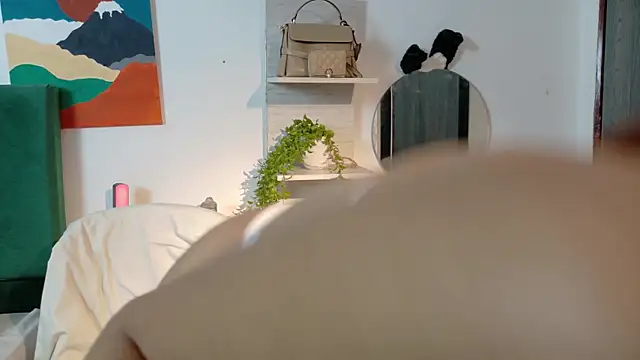 Snapshot of zarahCute chatting on October 15, 2025, 3:23 pm zarahCute online show from October 15, 2025, 3:23 pm