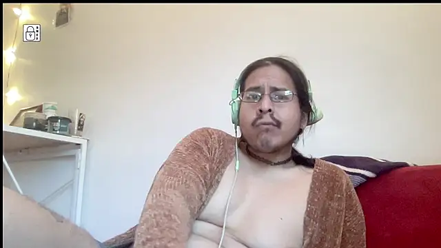 erikcrack05 online show from March 18, 2025, 9:32 pm