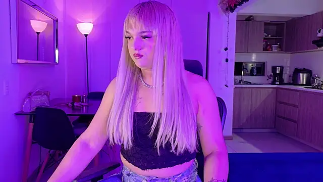 ScarletThompsonx online show from February 18, 2026, 3:24 am