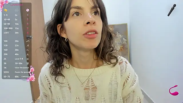 jessyegoldenn online show from March 1, 2026, 7:49 pm