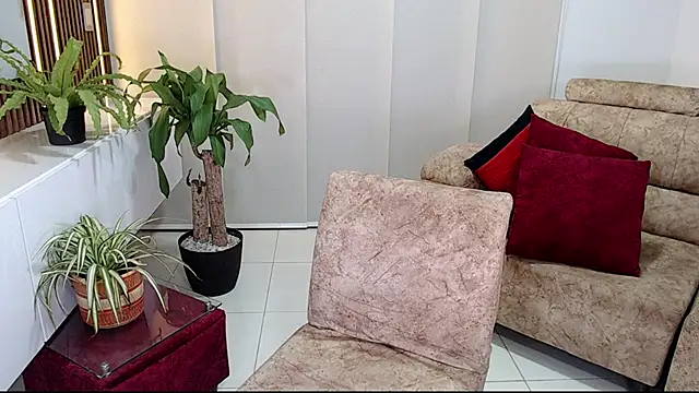 Snapshot of cod_dolll chatting on November 22, 2025, 2:43 am cod dolll online show from November 22, 2025, 2:43 am