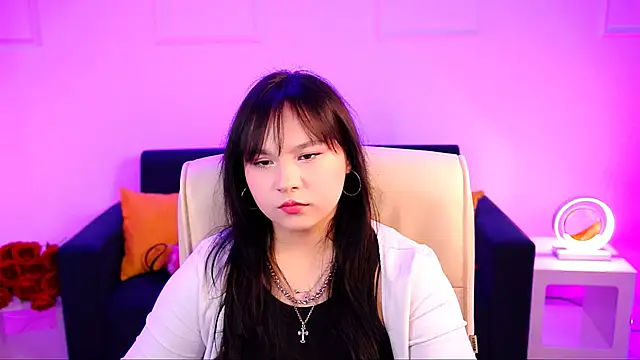 HanaWise online show from March 15, 2025, 4:02 am