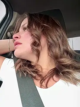 gynna kimera online show from September 26, 2025, 4:55 pm