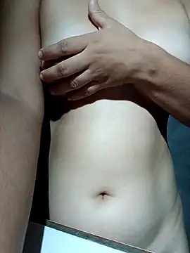 Snapshot of meddy_delicinha chatting on February 23, 2026, 3:59 am meddy delicinha online show from February 23, 2026, 3:59 am