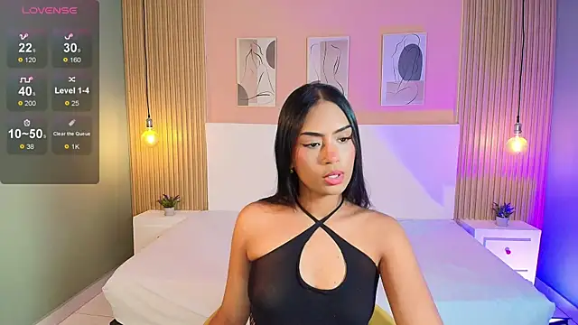 Snapshot of ChloeMoon9 chatting on March 7, 2025, 11:40 am ChloeMoon9 online show from March 7, 2025, 11:40 am